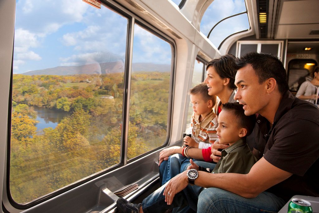 How to Book Amtrak if Traveling with a Minor